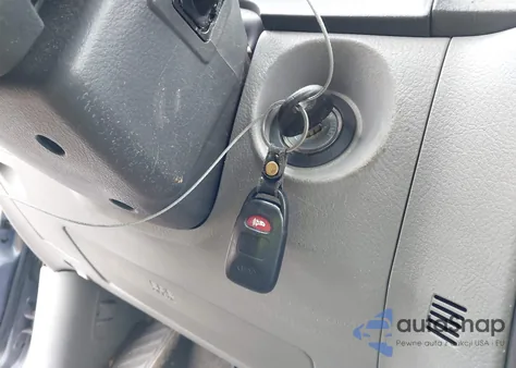 2009 Kia Sorento Lx z USA, uszkodzony, nr VIN KNDJD735195890744